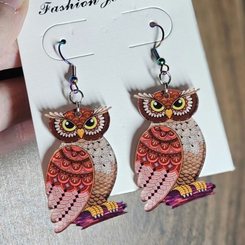 Boutique Cute Acrylic Owl Dangle Earrings  ~ Novelty ~ Birds ~ Nature ~ Eclectic
